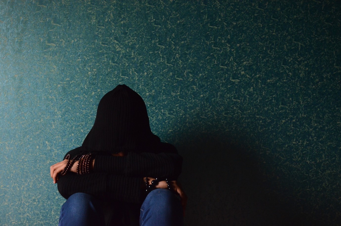 Deprese – příznaky, druhy a léčba